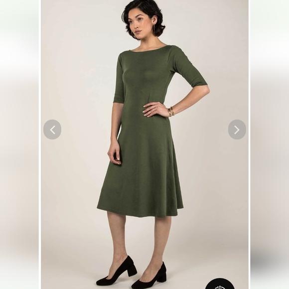Indigenous Dresses & Skirts - Indigenous Essential Boatneck Midi Dress with Pockets